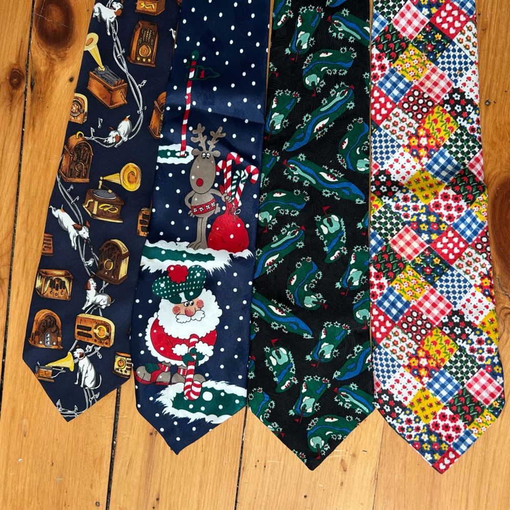 Lot of vintage novelty ties golf plaid Santa Christmas music dogs